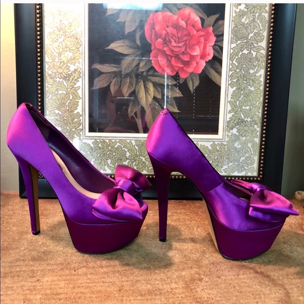 Halston Platform - Picture 4 of 6